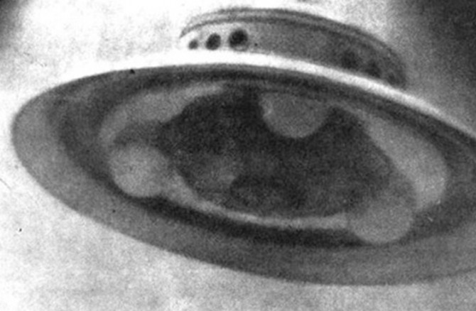 Adamski Saucer 4 post