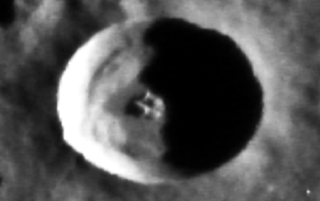 strange object in Mercury crater 2