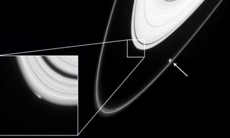 Strange-object-in-Saturns-rings