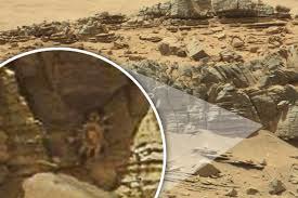 crab creature on mars from a distance